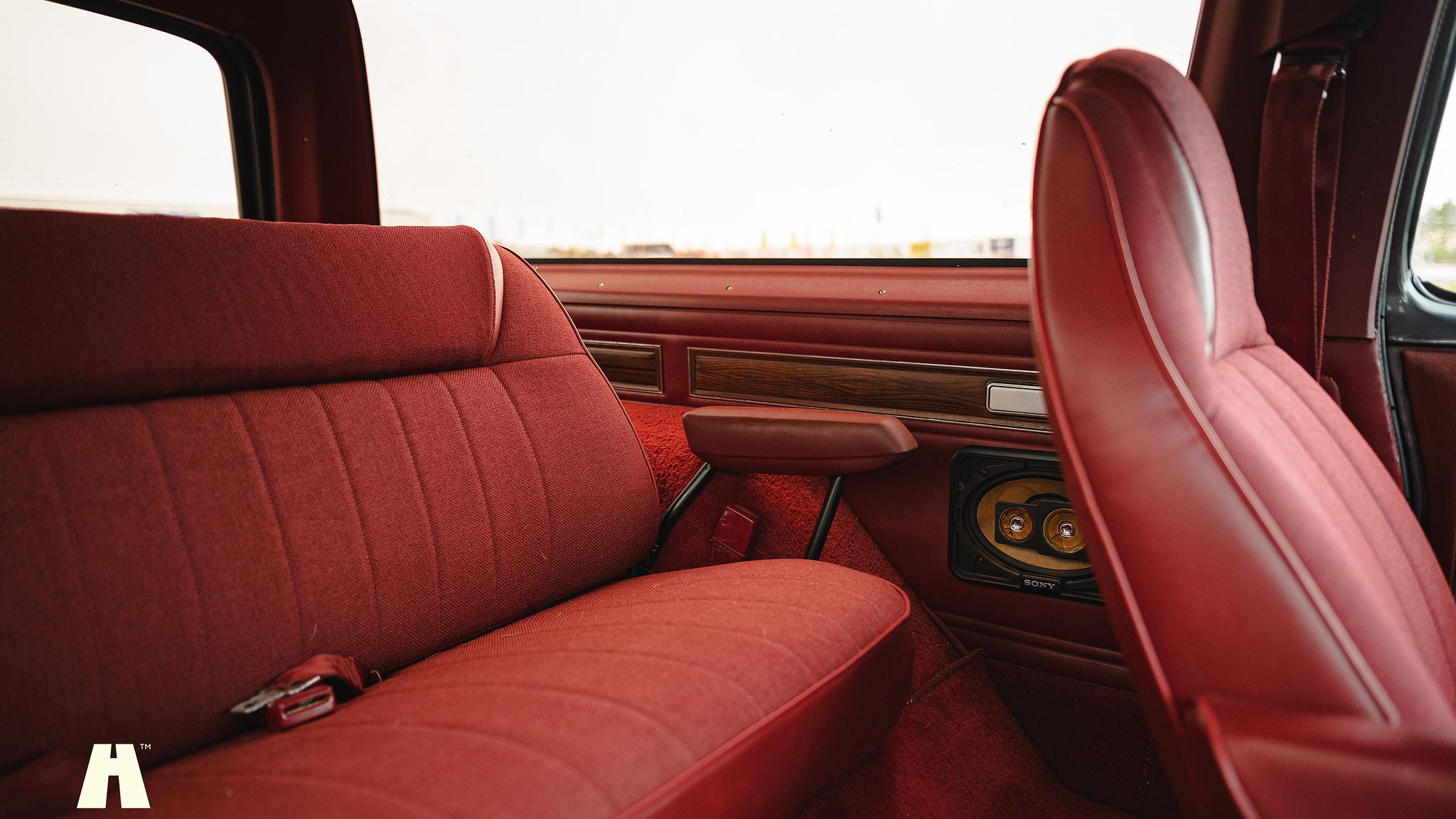 Interior image of 1986 Dodge Ramcharger