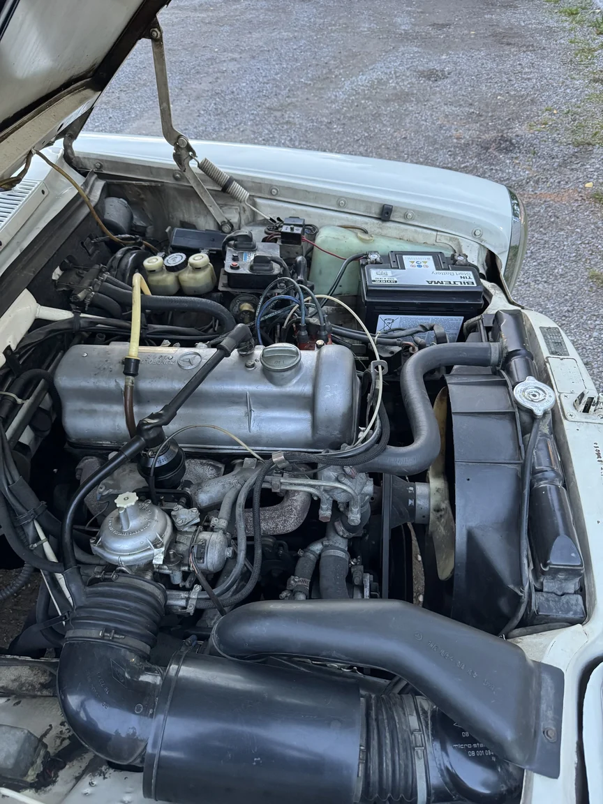 Image of 1972 Mercedes-Benz 200 mechanics (6)