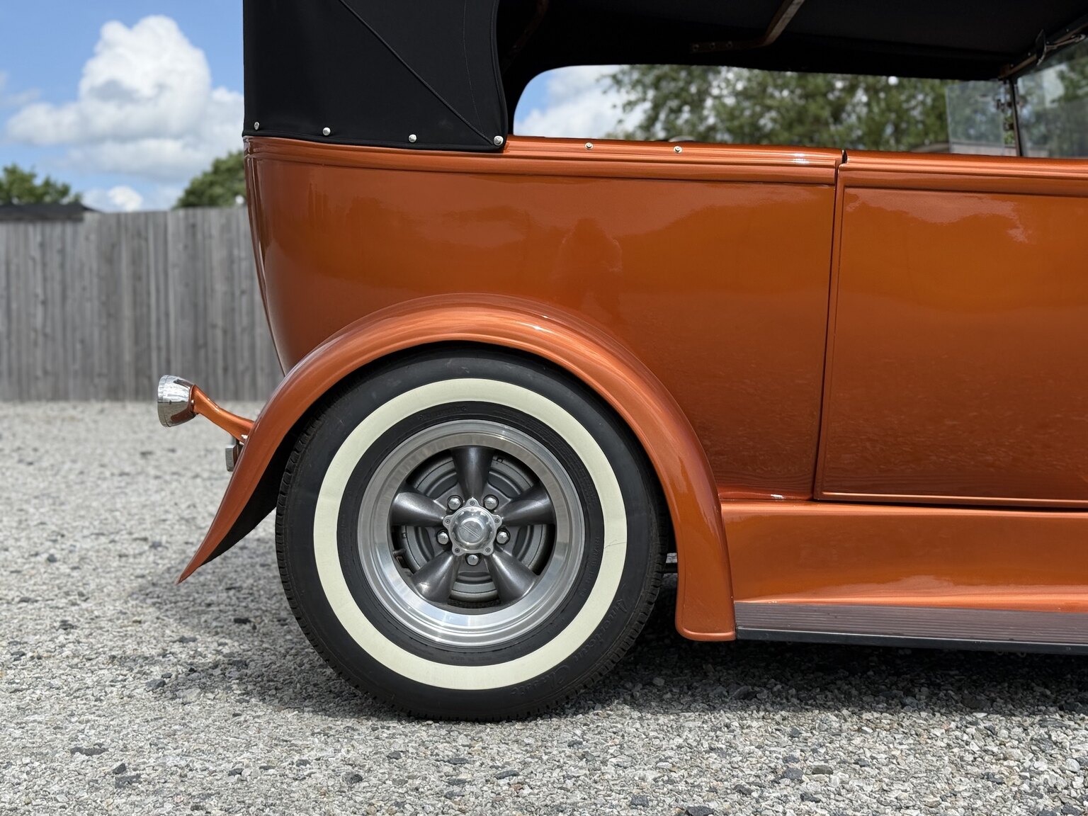 Aussenfoto 2012 Hot Rod T