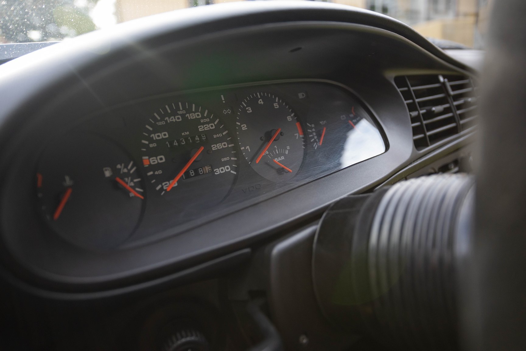 Interiörbild 1988 Porsche 944 Turbo