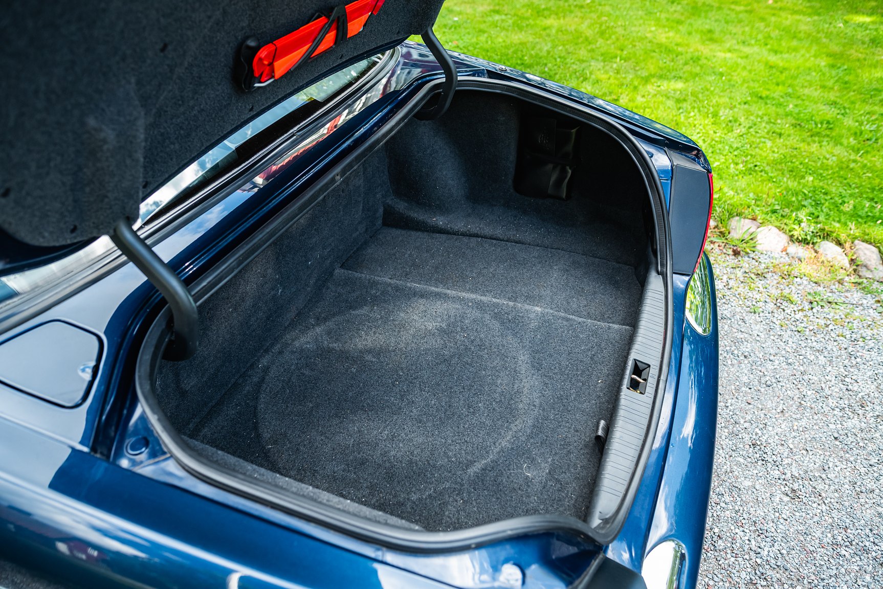 Interior image of 2001 Jaguar XJR