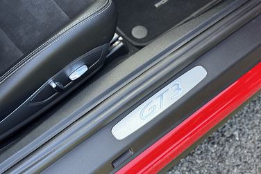 #<Image:0x00007f8cadbfe398>