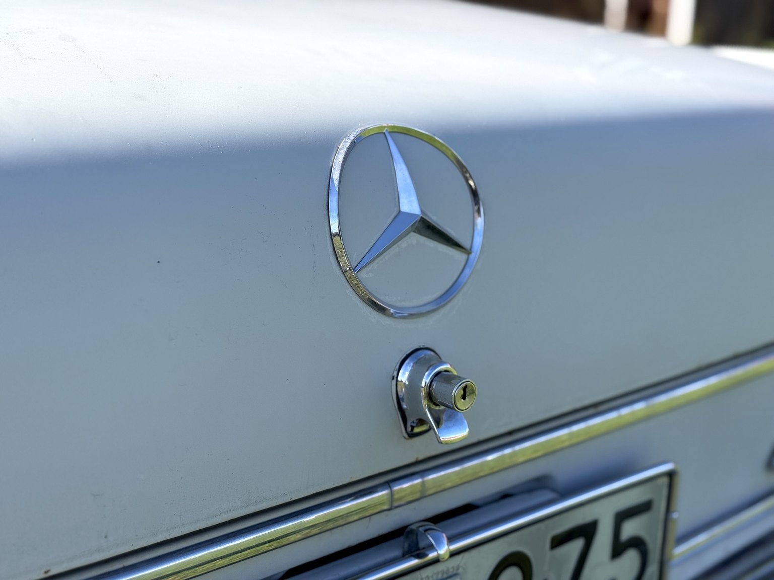 Exteriörbild på 1967 Mercedes-Benz 200