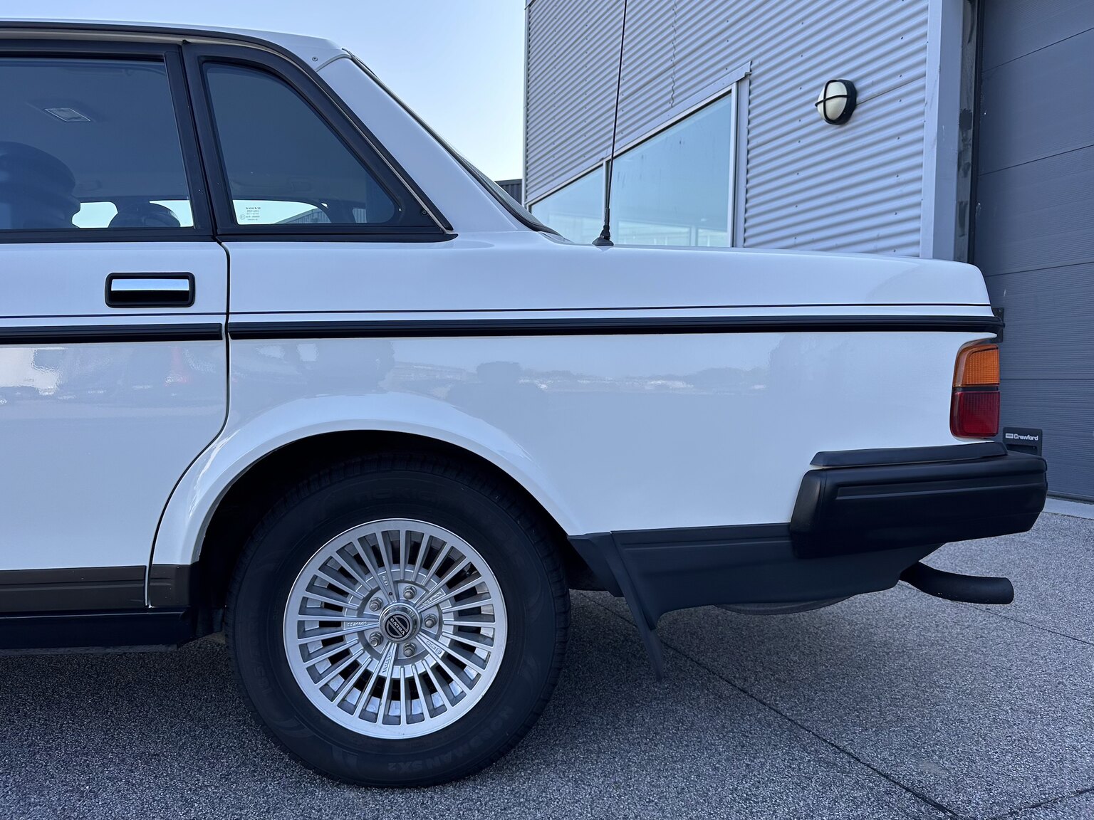 Exterior image of 1991 Volvo 240 GLT