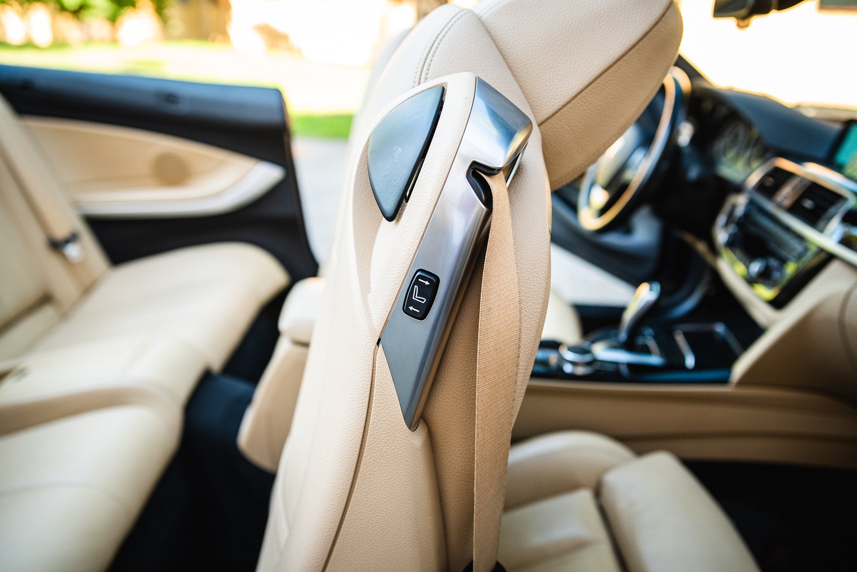 Interior image of 2018 BMW 430i xDrive Convertible