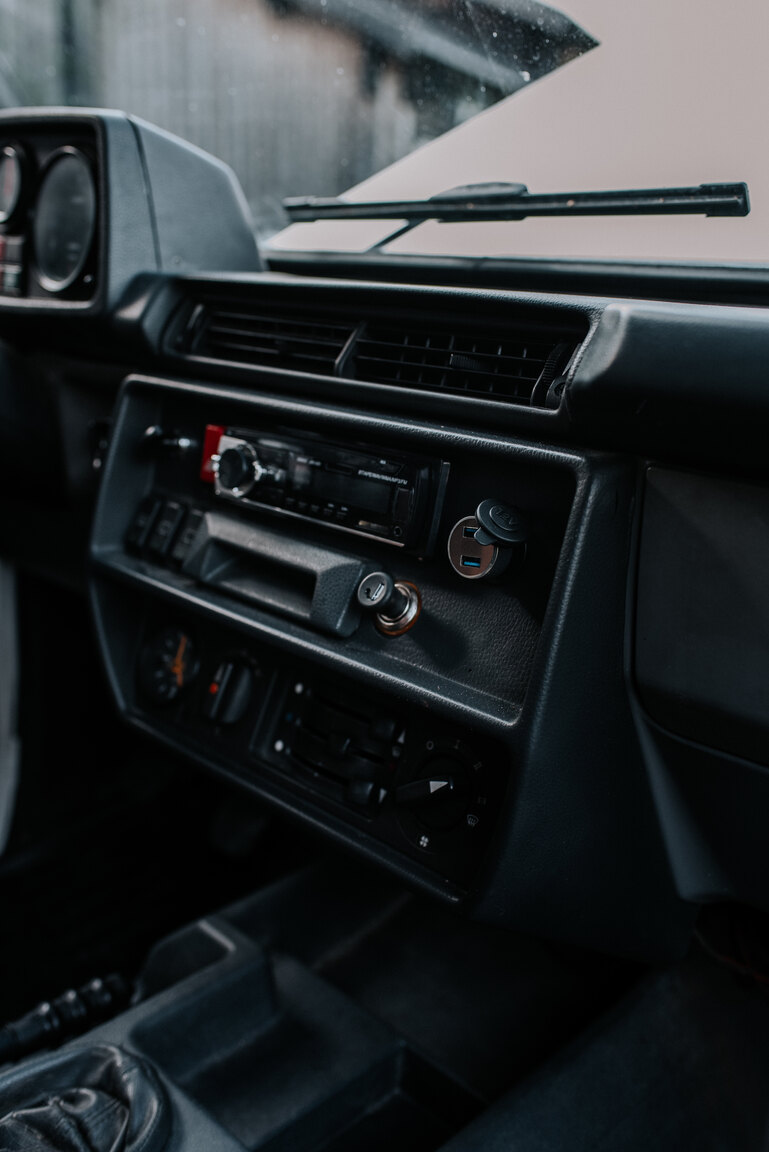 Innenraumfoto von 1989 Mercedes-Benz 300 GD
