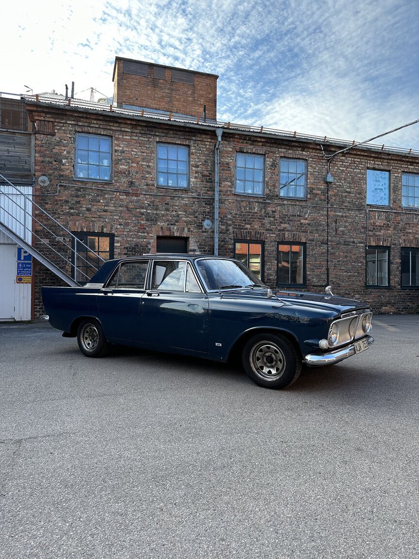 Exterior image of 1964 Ford Zephyr