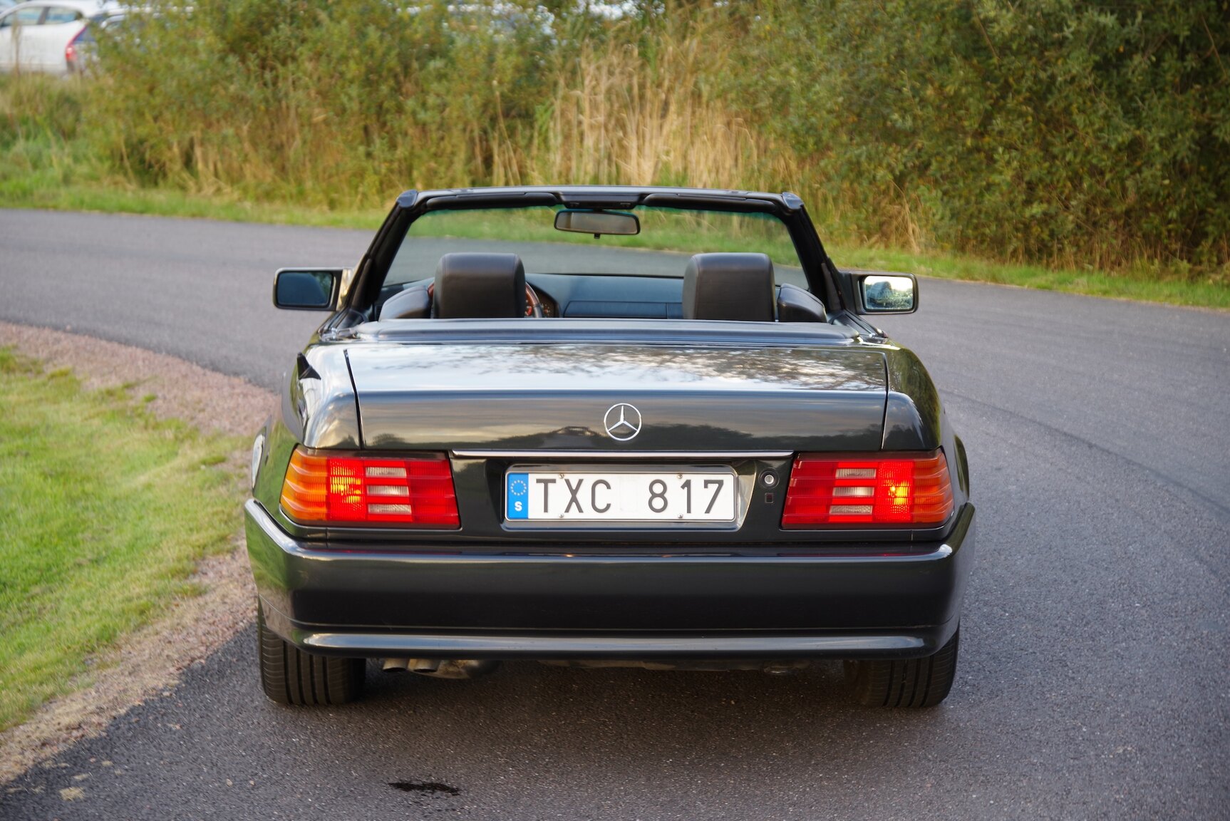 Exterior image of 1992 Mercedes-Benz 300 SL-24