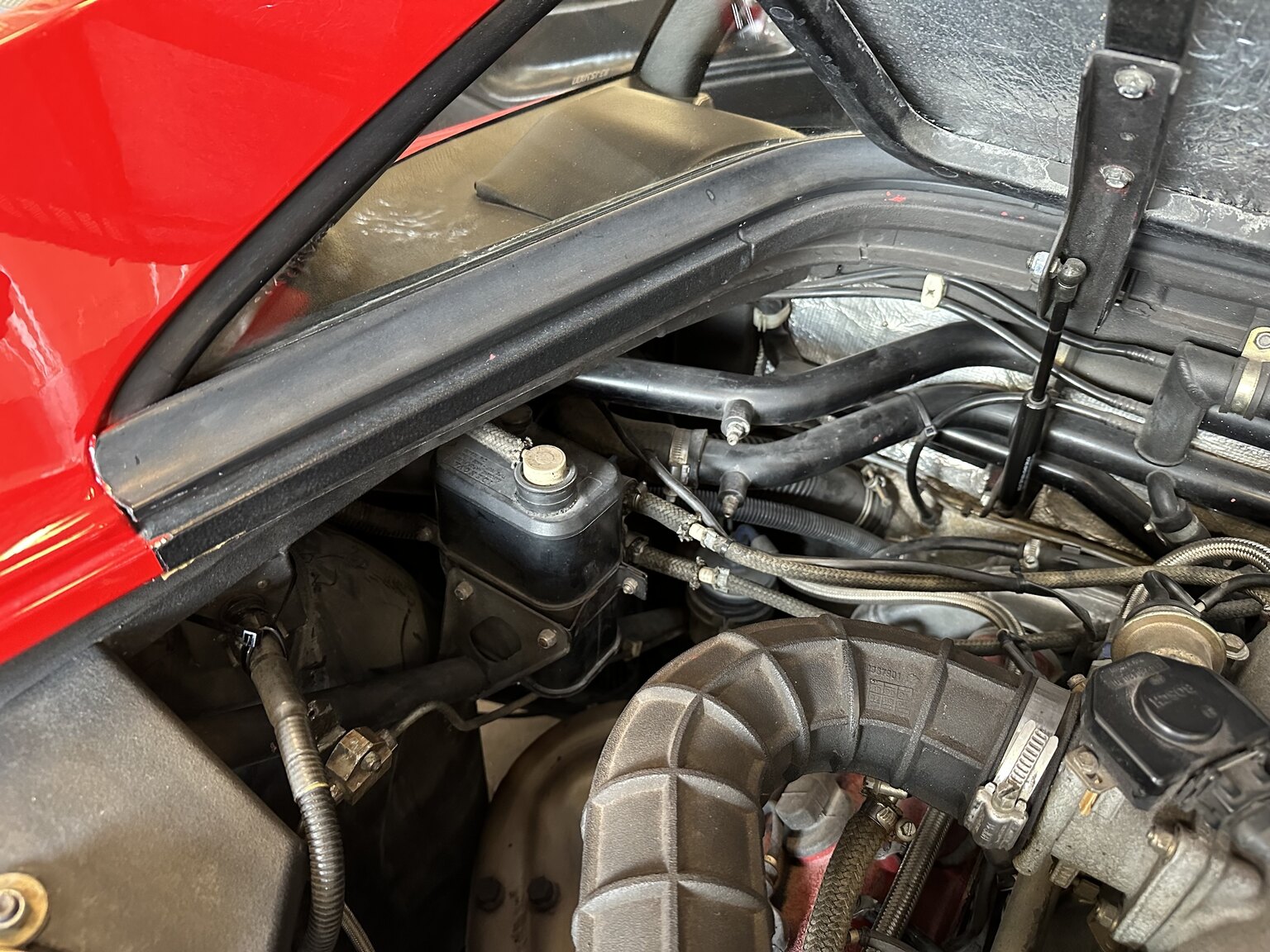 1990 Ferrari 348 (10), Mekanik