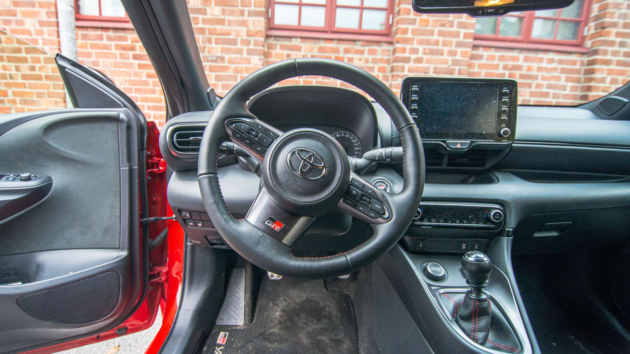 Interiörbild 2021 Toyota GR Yaris 