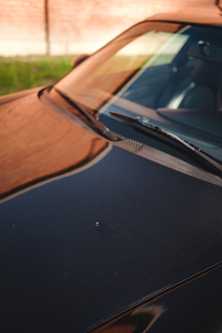 Exterior image of 1998 Porsche 996 Carrera 