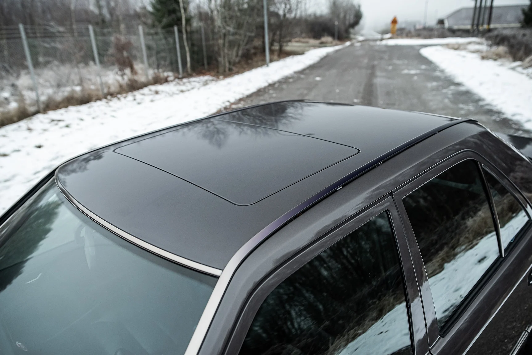 Exterior image of 1993 Mercedes-Benz E 320 "AMG" (13)