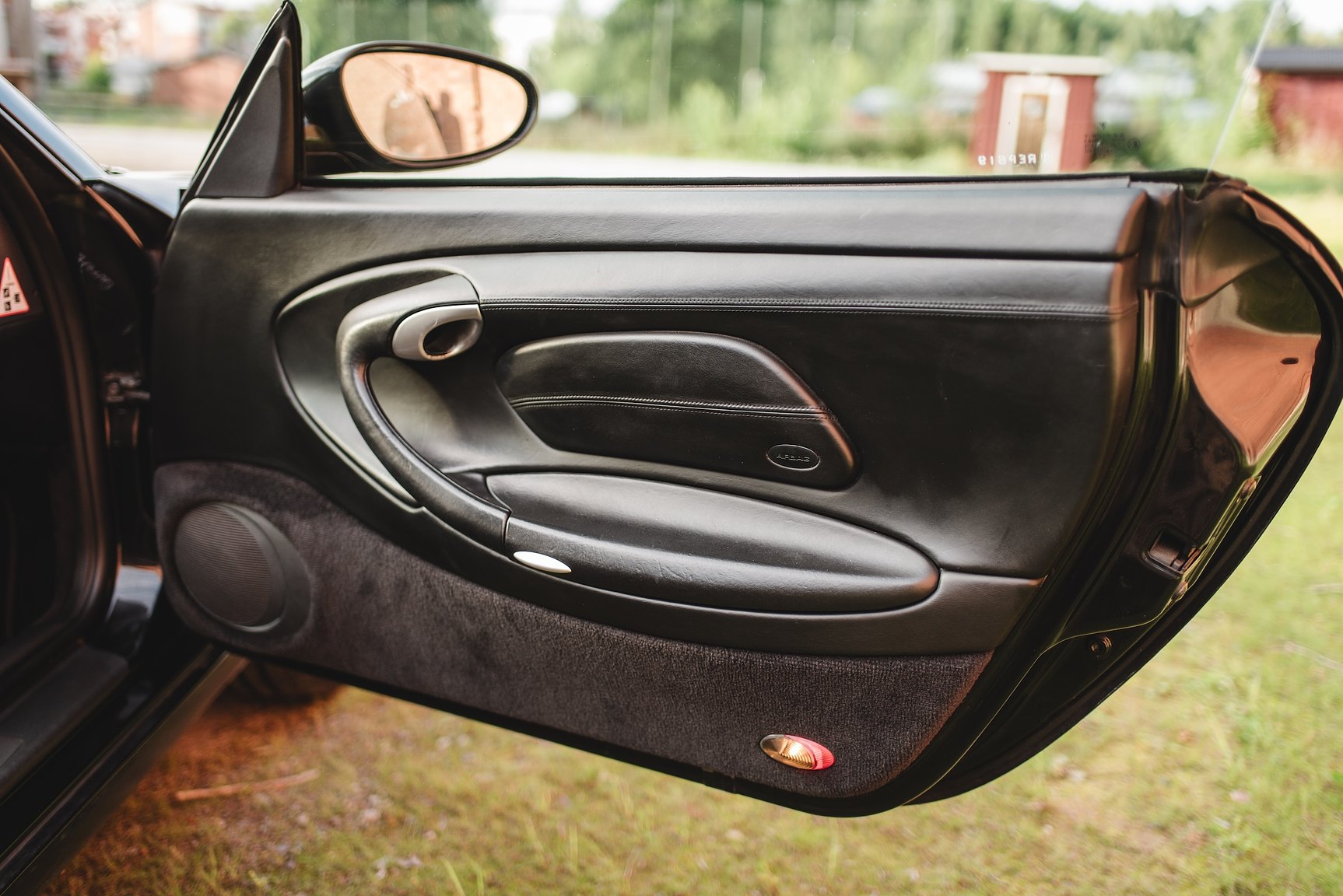 Interior image of 1998 Porsche 996 Carrera 