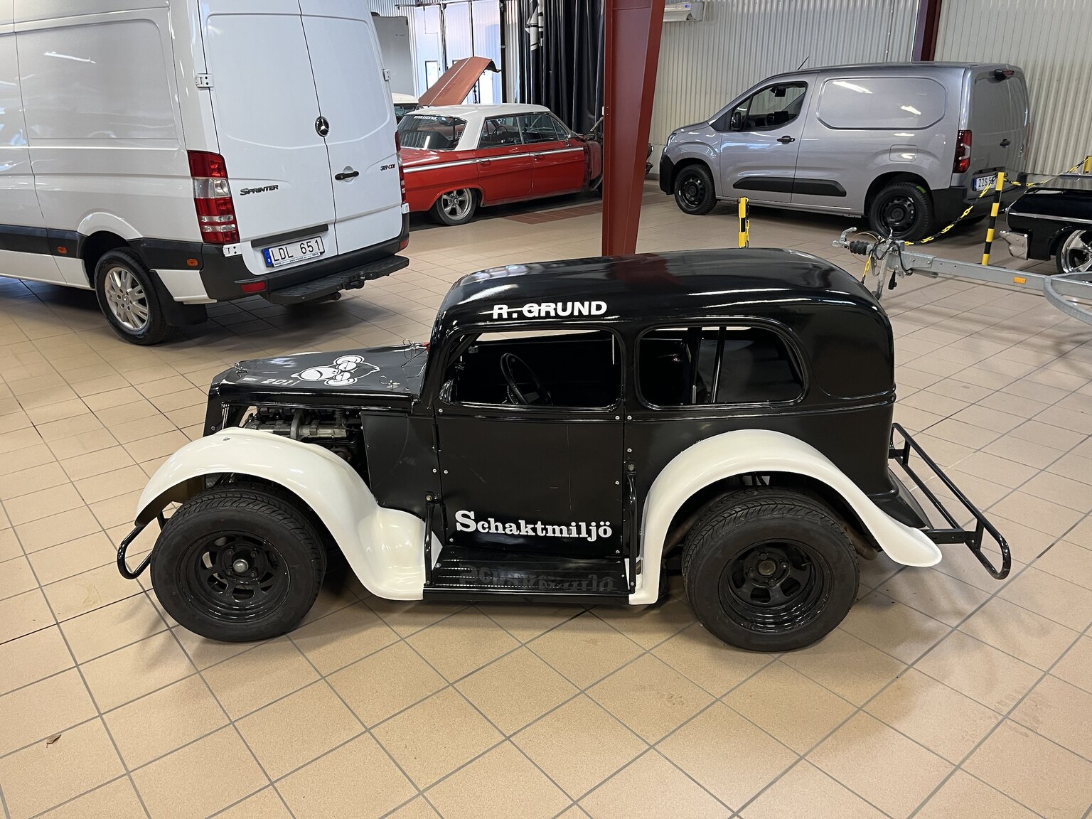 Aussenfoto Legend Cars 