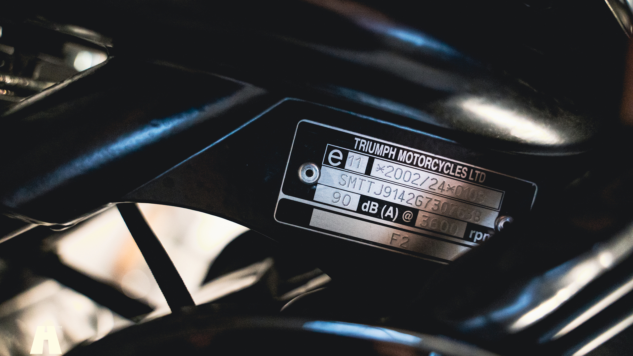 Exterior image of 2007 Triumph Thruxton 900 (30)