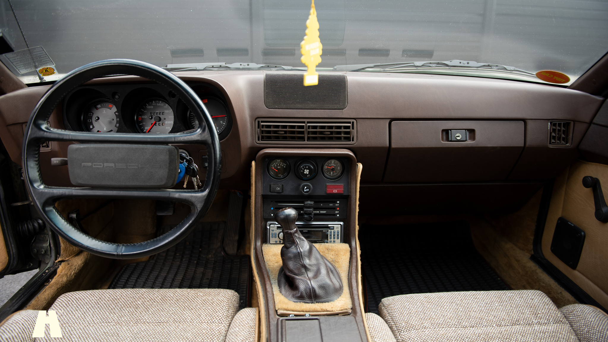 Innenraumfoto von 1981 Porsche 924 (11)