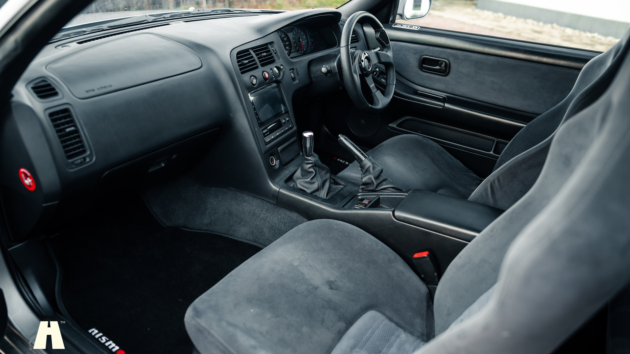 Interiörbild 1996 Nissan Skyline R33 GT-R