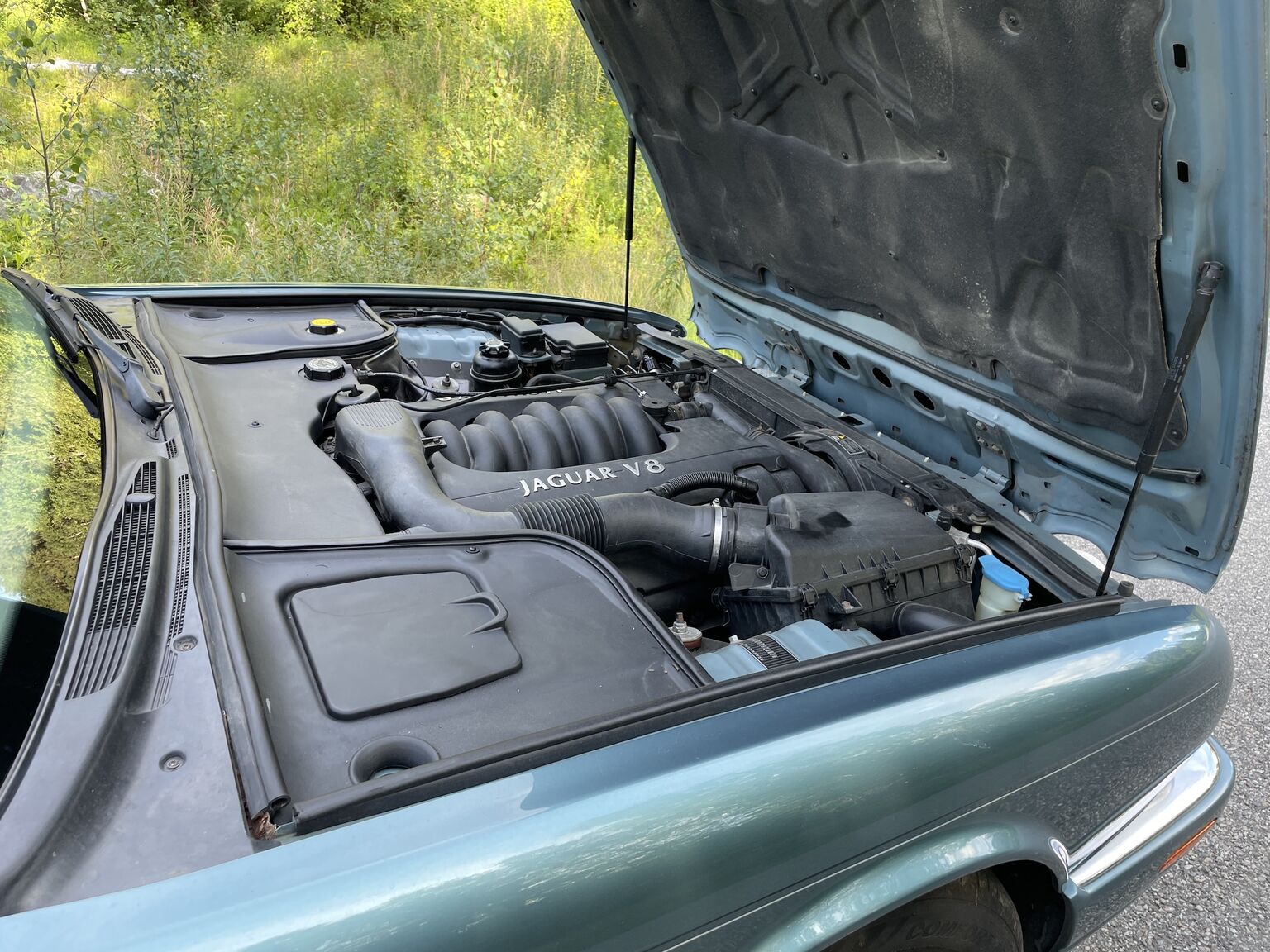 Image of 1998 Jaguar XJ8 Sovereign (4) mechanics