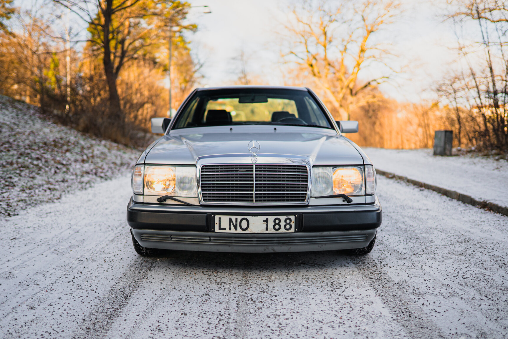 Exteriörbild på 1992 Mercedes-Benz 300CE-24V