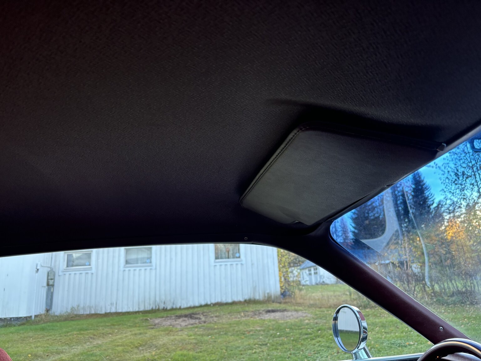 Interior image of 1976 Chrysler Cordoba