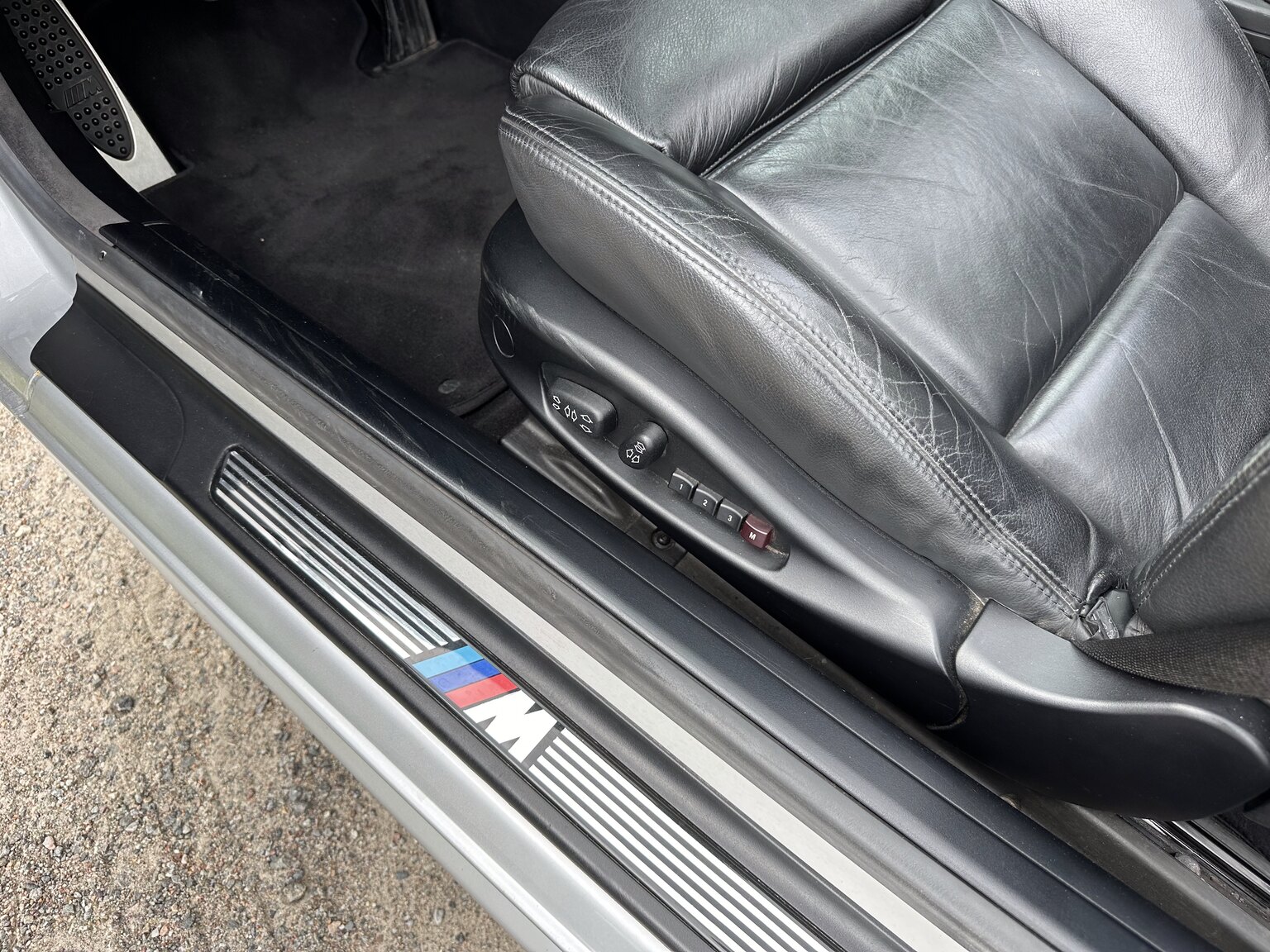 Innenraumfoto von 2005 BMW 330Ci