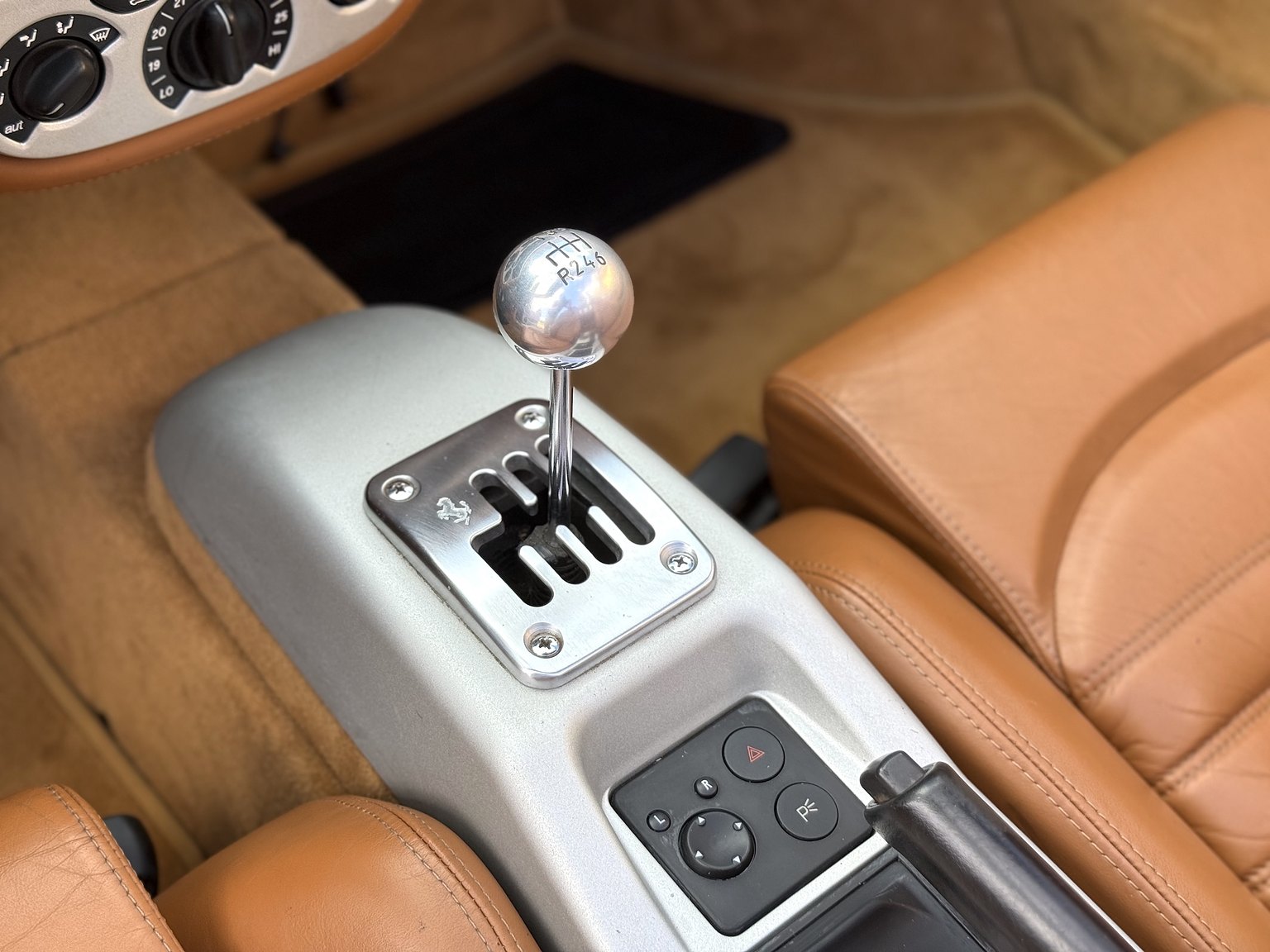 Innenraumfoto von 2001 Ferrari 360 Spider