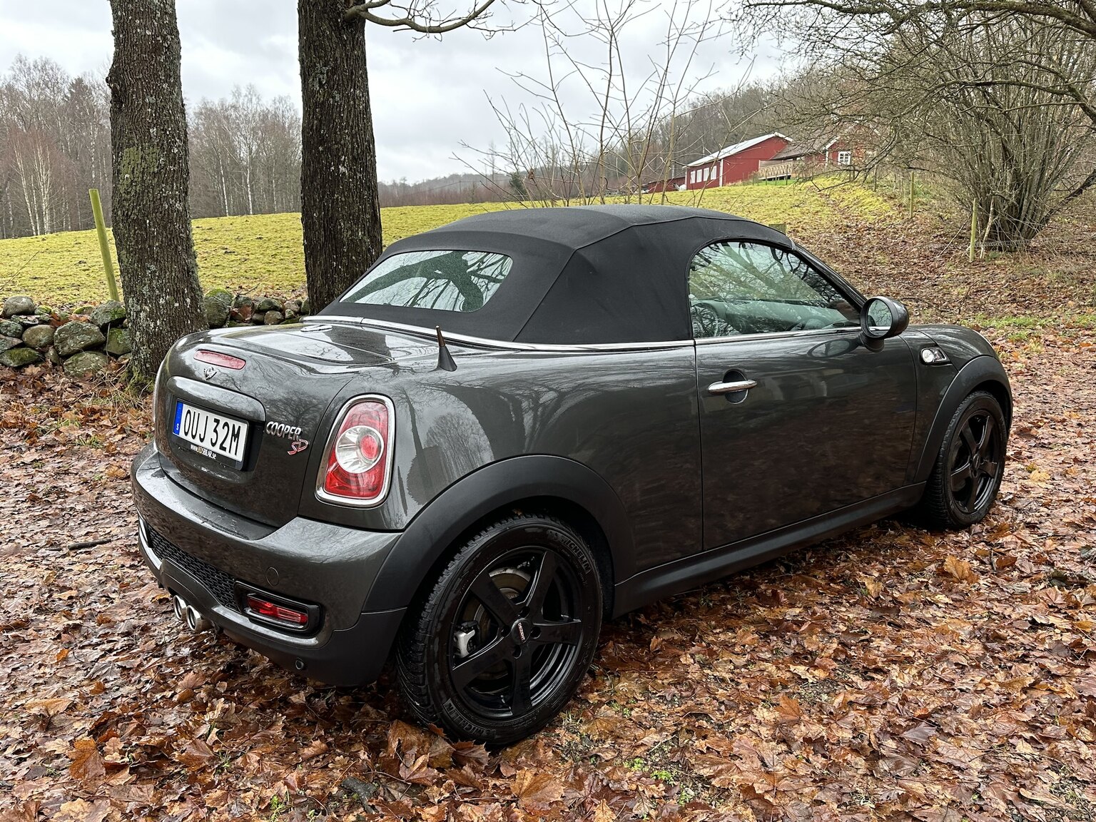 Exteriörbild på 2012 Mini Cooper SD Roadster