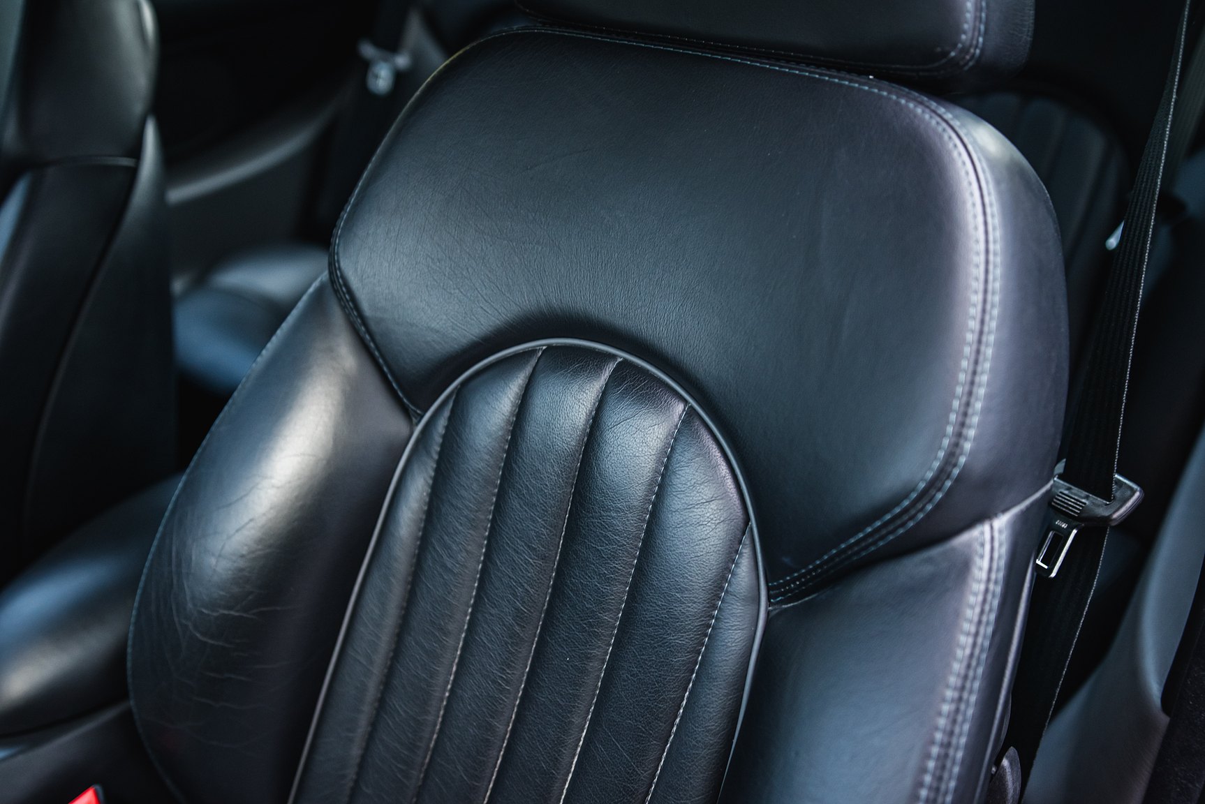 Interior image of 2000 Maserati 3200 GT
