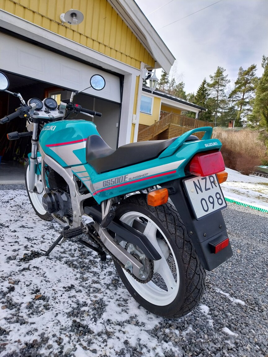 Exteriörbild på 1991 SUZUKI GS500E Sport/Touring