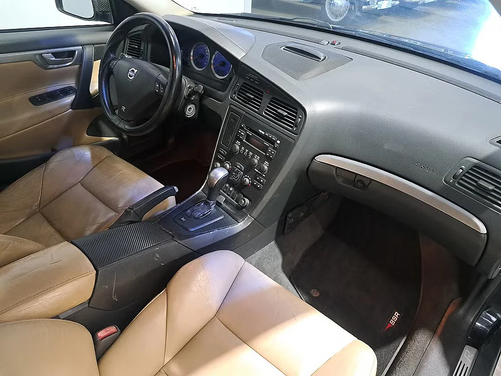 Interiörbild 2004 Volvo S60R (2)