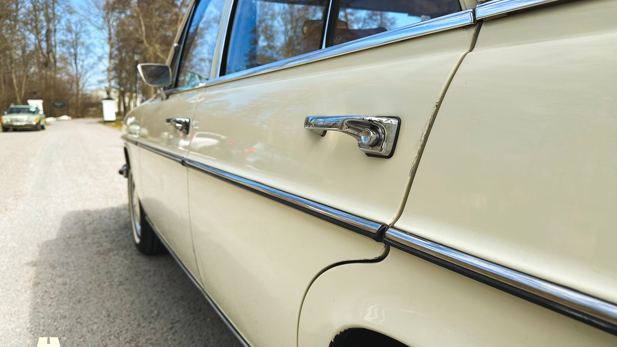 Exteriörbild på 1972 Mercedes-Benz 200