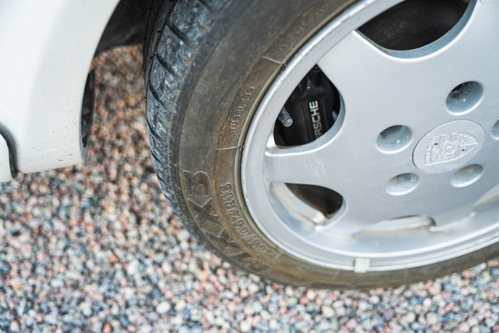 Exteriörbild på 1991 Porsche 944 Turbo Cabriolet