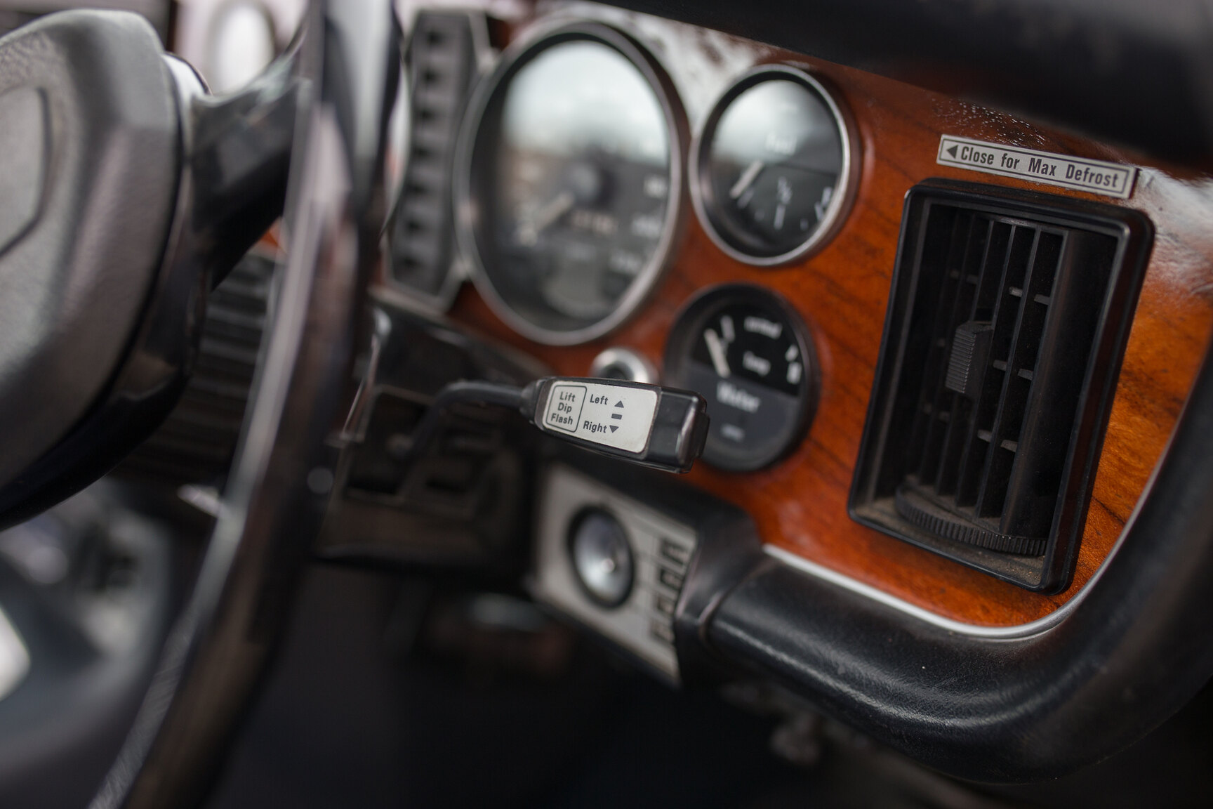 Innenraumfoto von 1975 JAGUAR XJ6  (21)