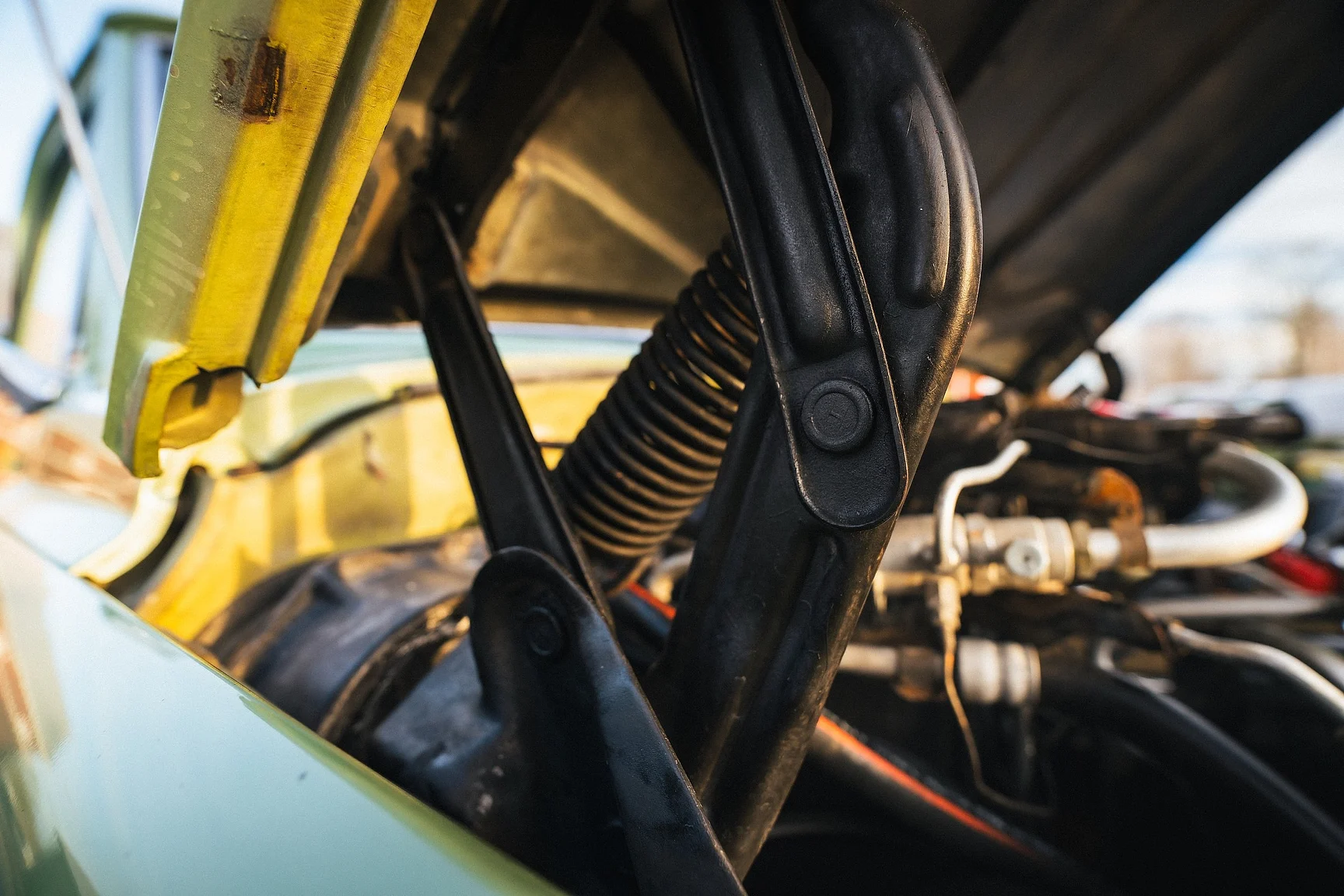 Image of 1970 GMC 1500 Custom Sierra Grande – NO RESERVE (16) mechanics