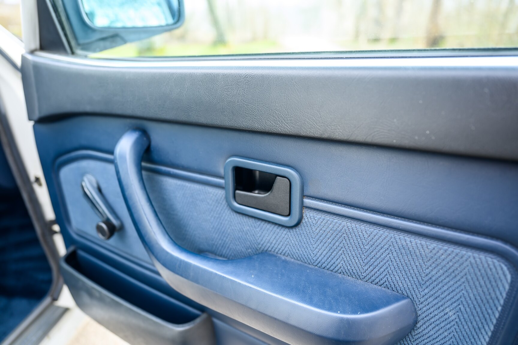 Interiörbild 1986 BMW 520i