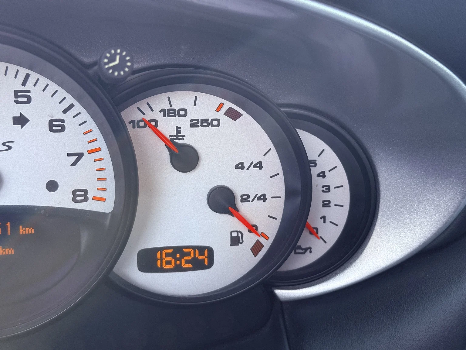 Innenraumfoto von 2005 Porsche 996 Turbo S (16)