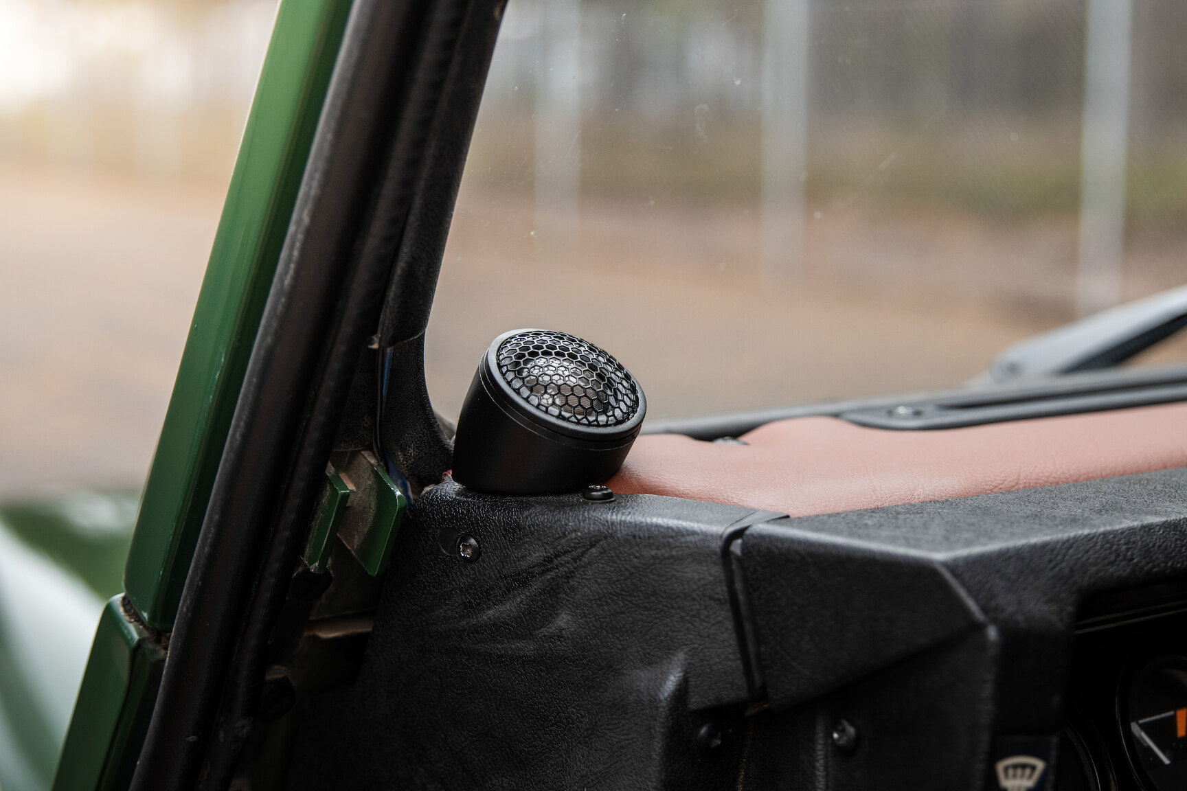 Innenraumfoto von 1996 Land Rover Defender 90 300TDi (30)