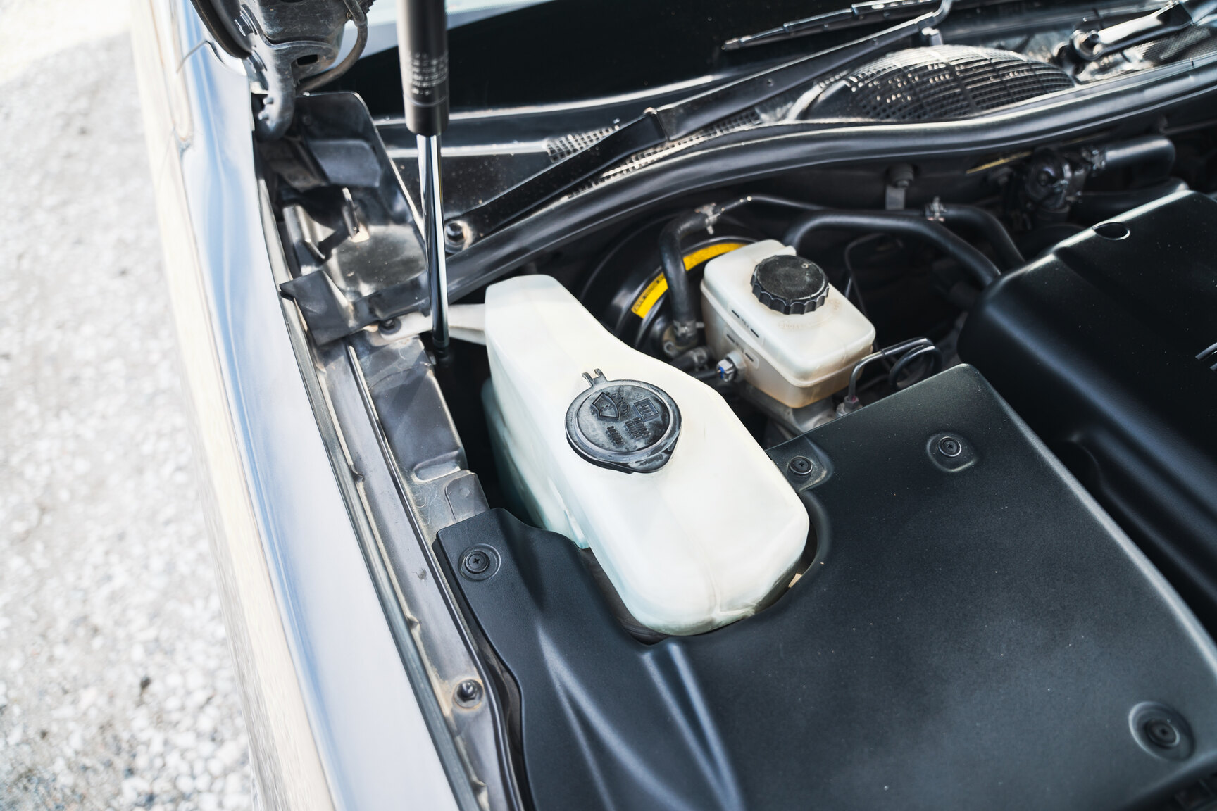 Image of 2000 Toyota Century mechanics