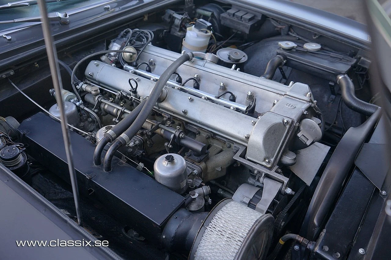 Bild von 1972 Aston Martin DBS (9)