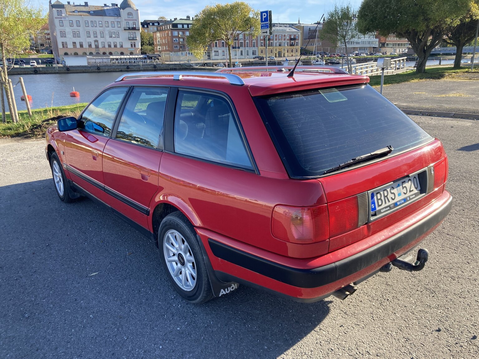 Exterior image of 1992 Audi 100 Avant 2.3E Quattro