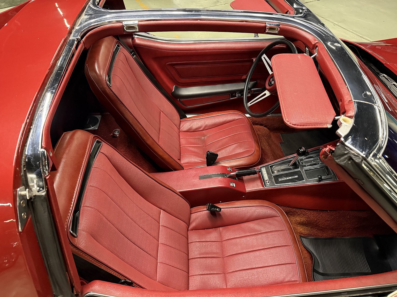Interior image of 1974 Chevrolet Corvette Stingray (16)