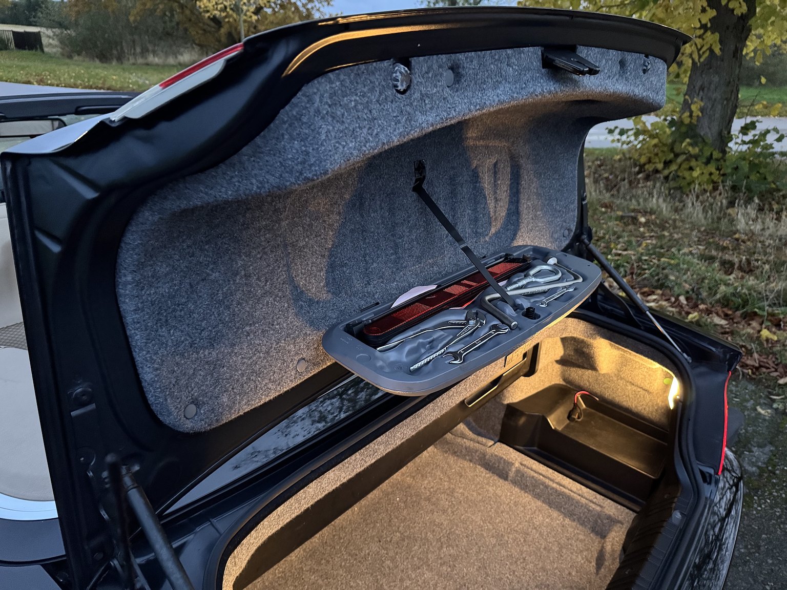 Interiörbild 2001 BMW 325IA CAB