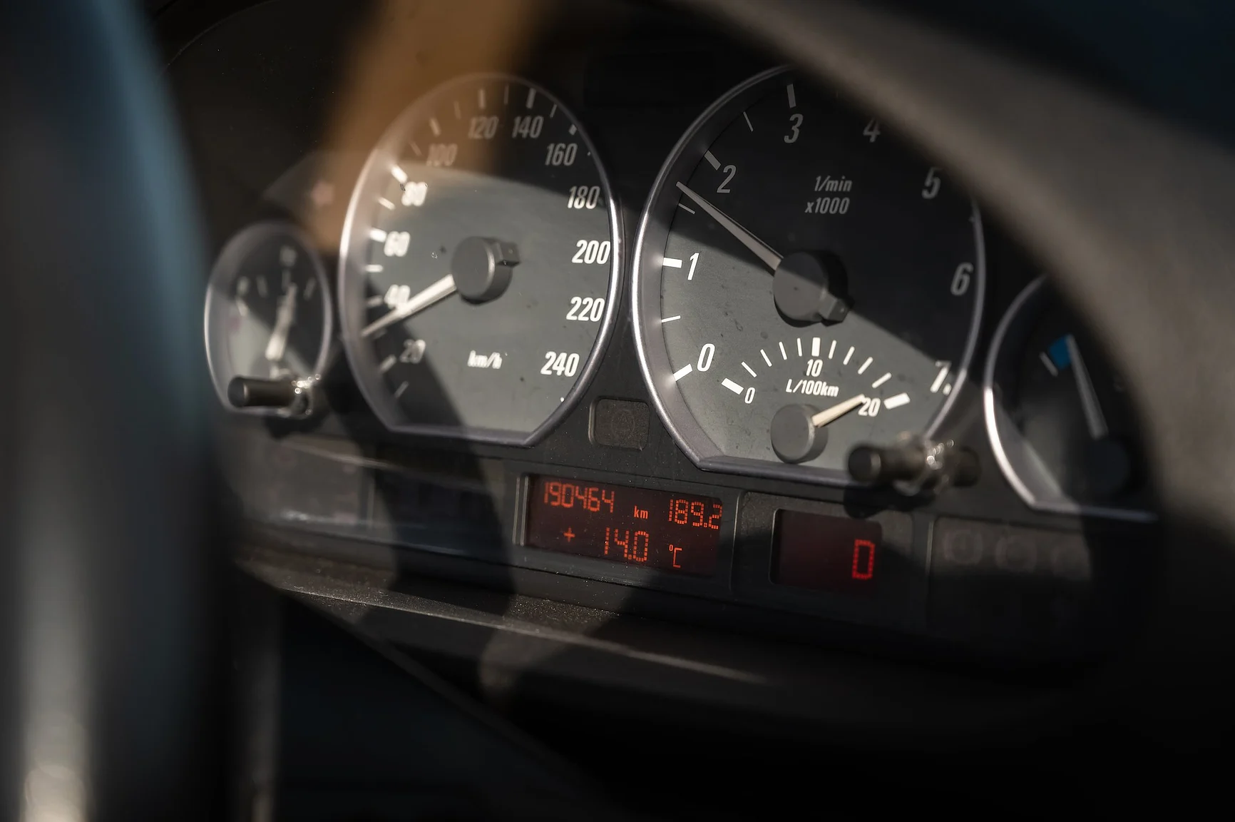 Exteriörbild på 2001 BMW 330 Ci (79)