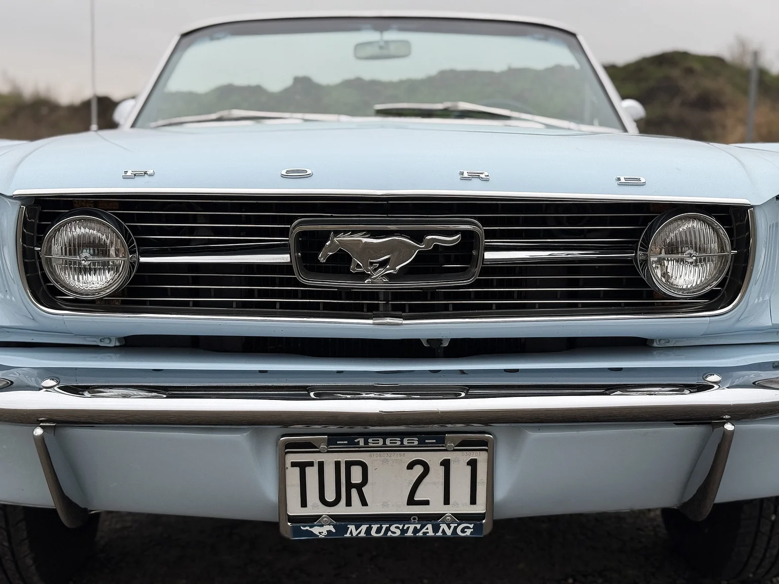 Exteriörbild på 1966 Ford Mustang Convertible 289 V8 (34)