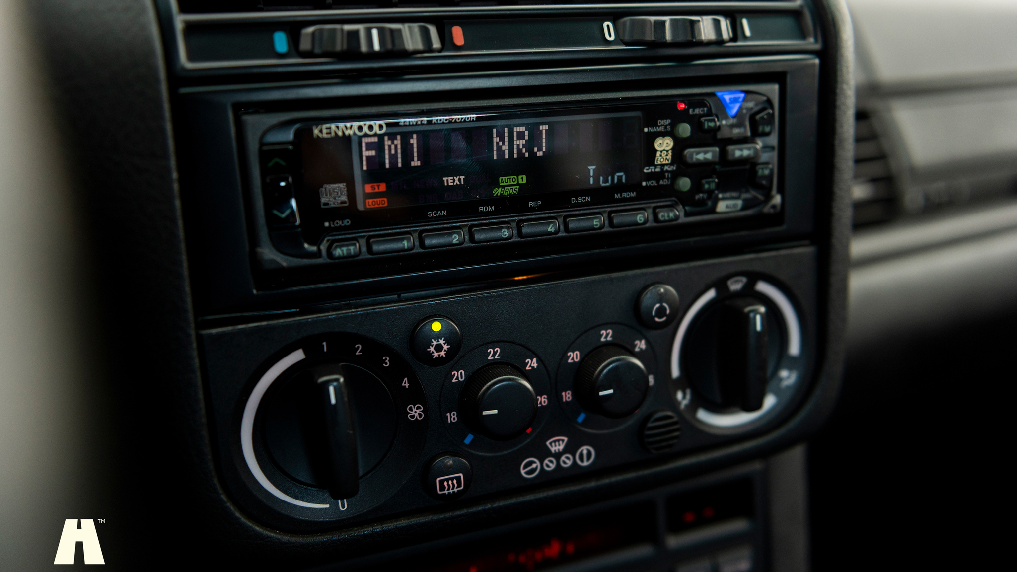 Interior image of 1994 BMW E36 M3