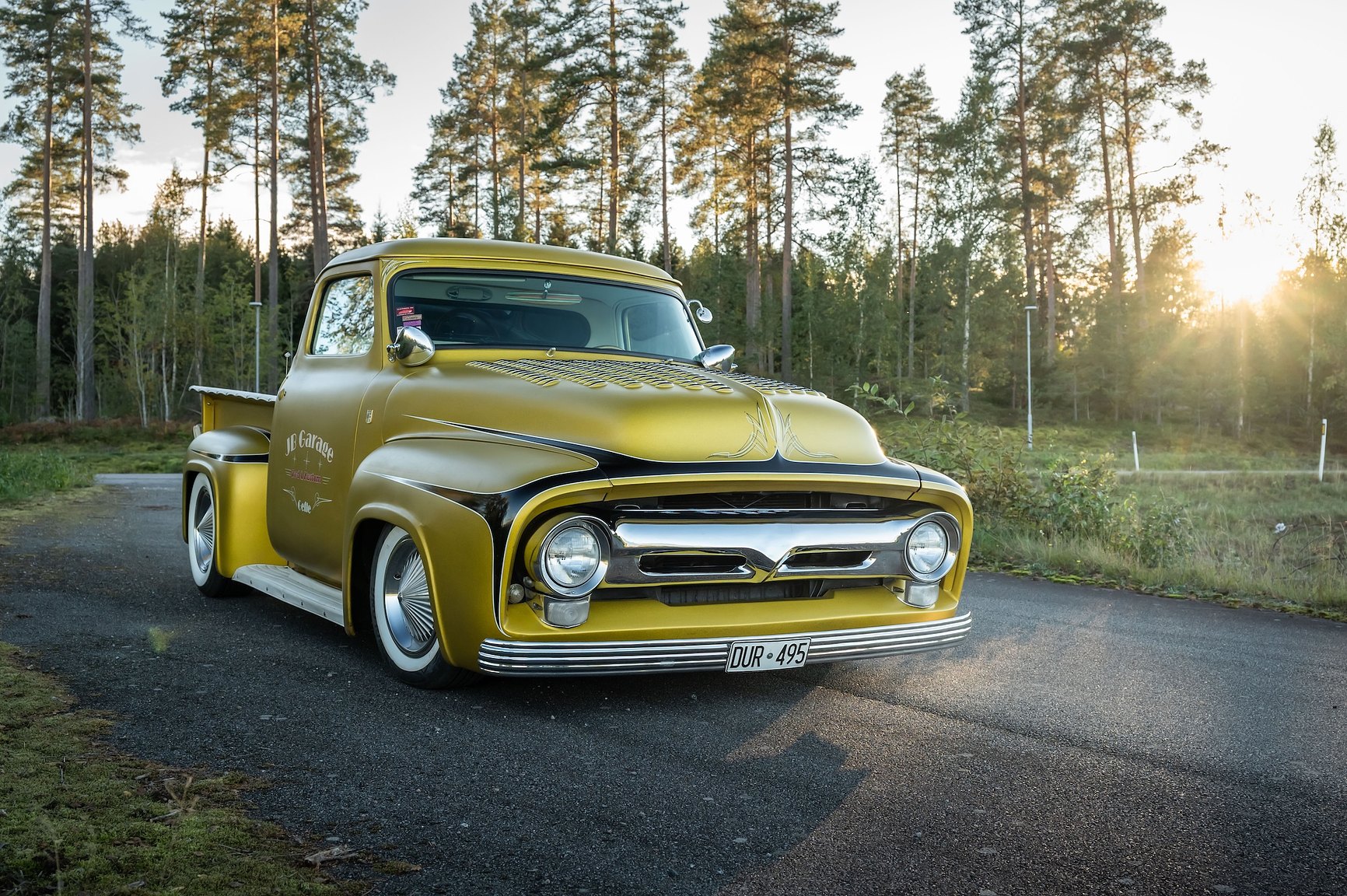 Exteriörbild på 1955 Ford F-100 Kustom