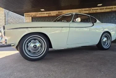 Exterior image of 1966 Volvo P 1800S (10)