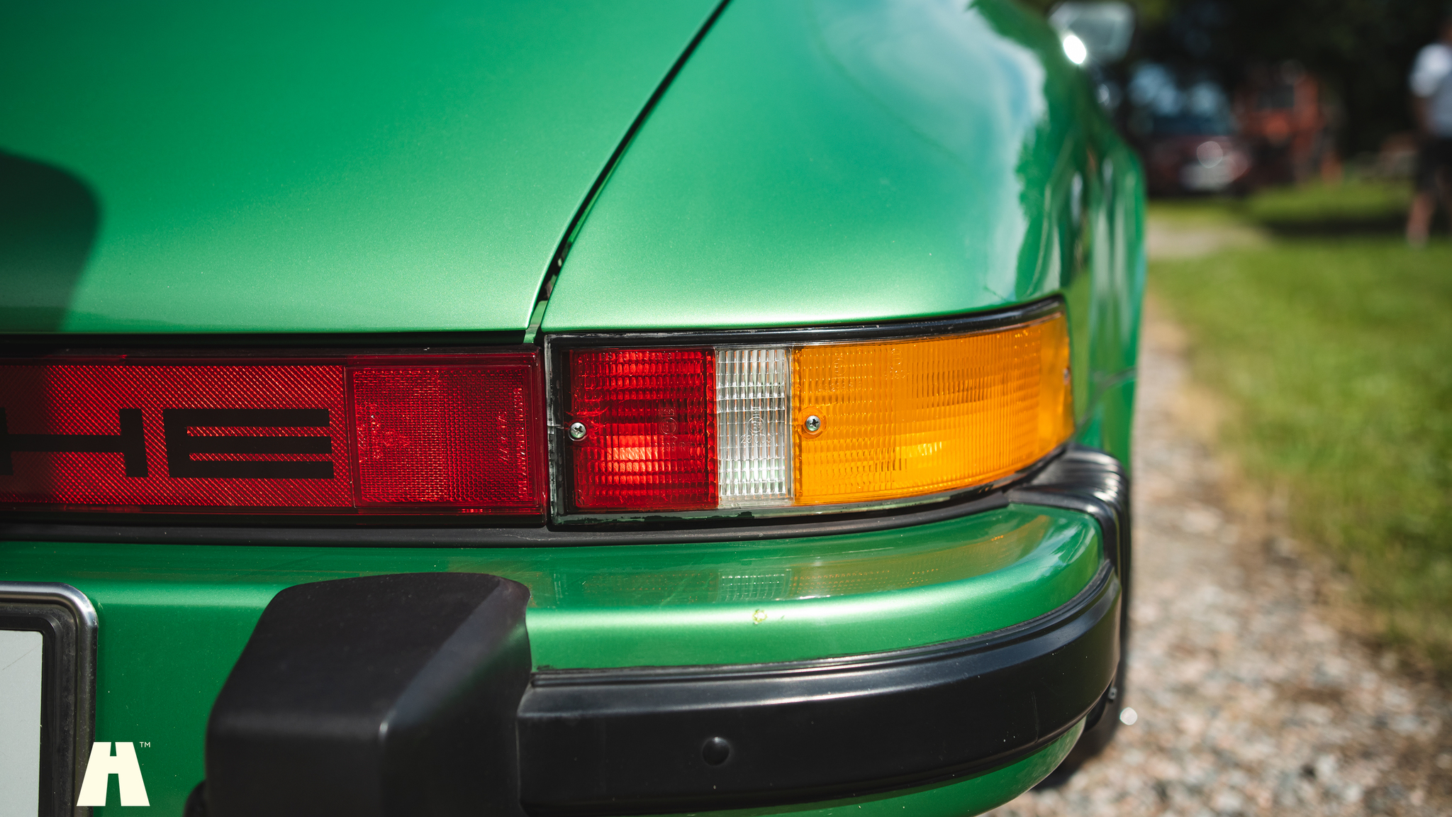 Exterior image of 1976 Porsche 911 Targa
