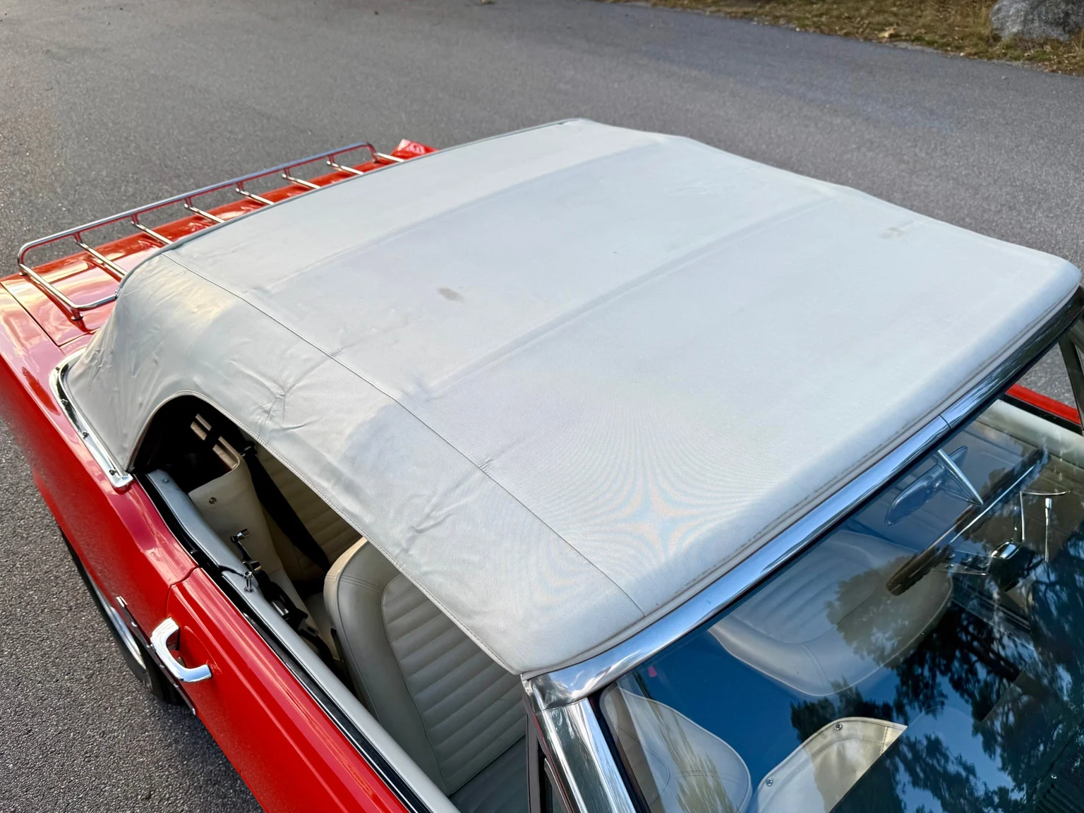Exterior image of 1965 Ford Mustang Cabriolet (60)