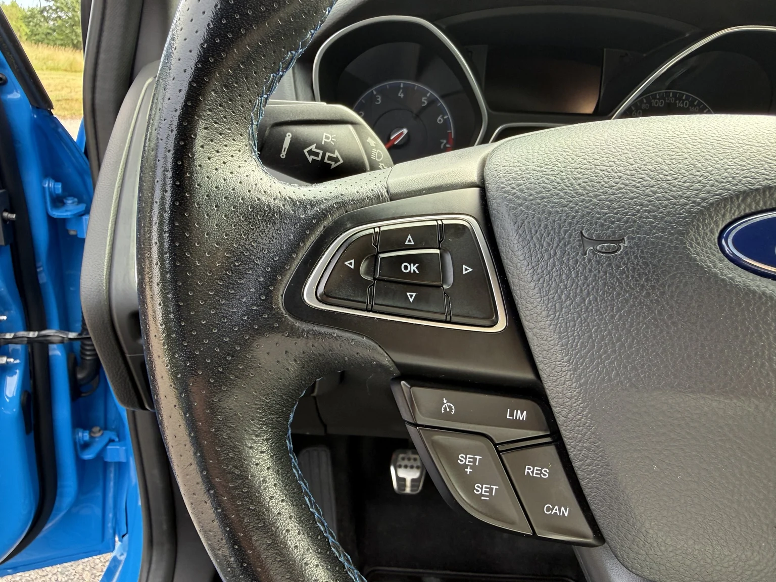 Interior image of 2018 Ford Focus RS (28)